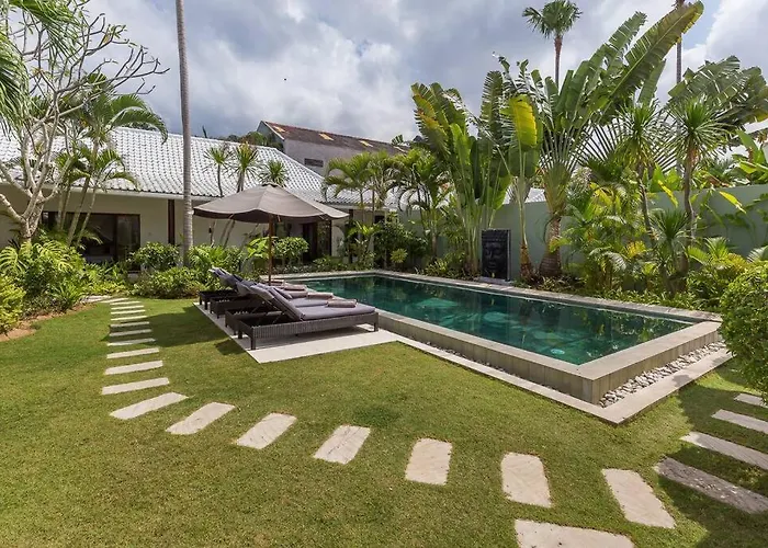 Budha 1: 4bedrs 12m Pool, 700m2 Garden With Bbq * Seminyak