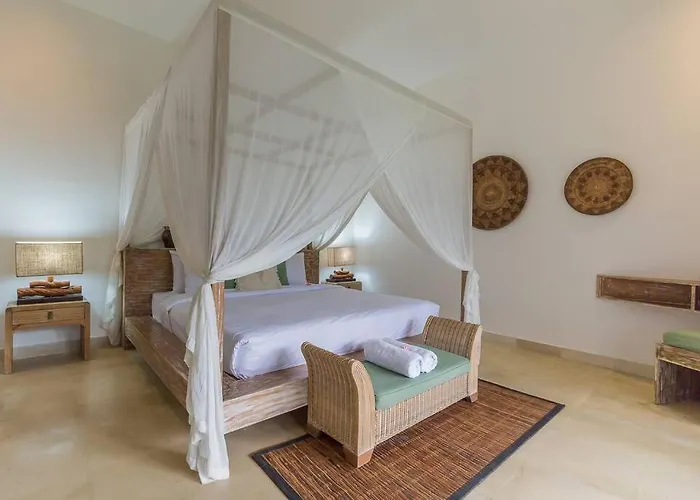 Budha 1: 4bedrs 12m Pool, 700m2 Garden With Bbq *