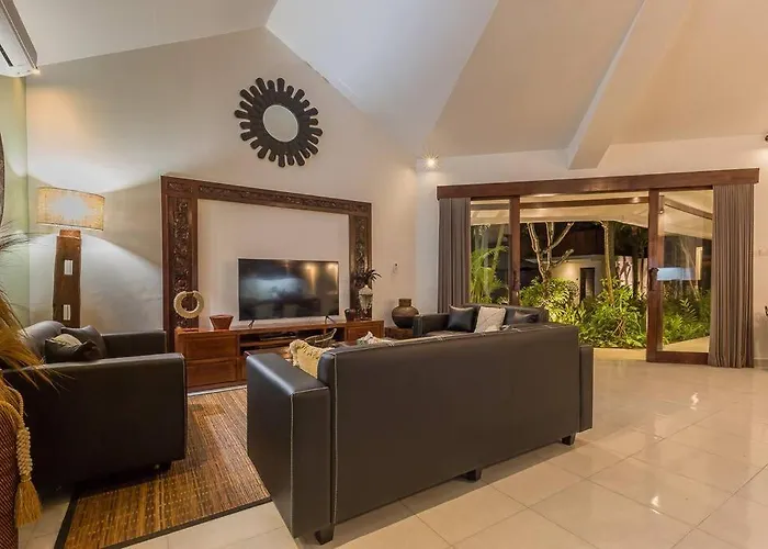 Budha 1: 4bedrs 12m Pool, 700m2 Garden With Bbq *