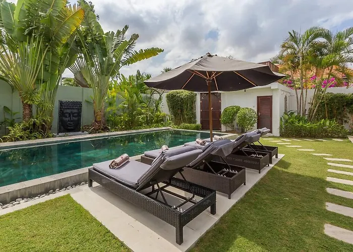 Budha 1: 4bedrs 12m Pool, 700m2 Garden With Bbq Hébergement de vacances Seminyak